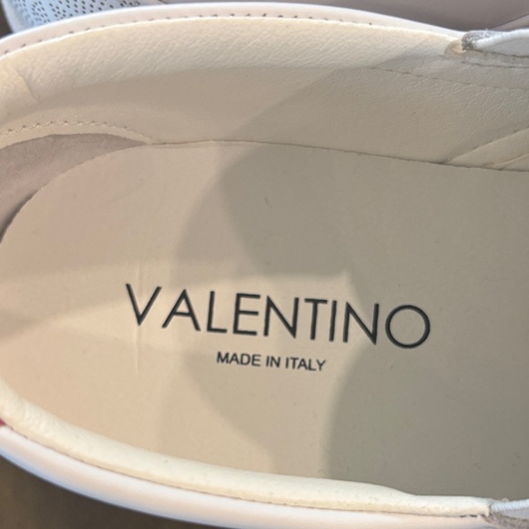 Valentino White and Pink Textured Slip-On BRAND NEW - Picture 8 of 8